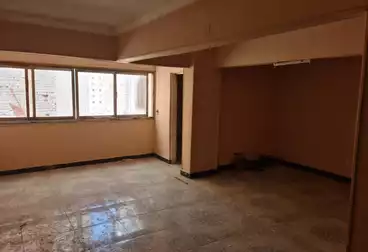 Apartments For sale - 3 rooms - floor 9