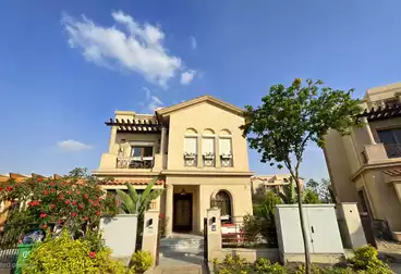 فيلا منفصلة للبيع - 4 غرف