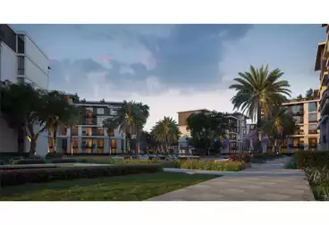 شقة بحديقة للبيع - 4 غرف - بالدور 0