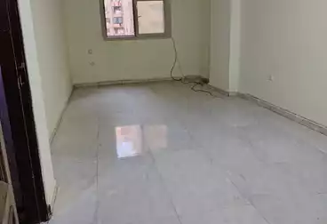 شقق للإيجار - 3 غرف - بالدور 1