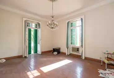 Apartments For sale - 4 rooms - floor 1