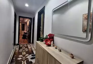 undefined undefined - 3 غرف - بالدور 8