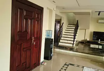 Apartments For sale - 7 rooms - floor 5