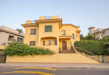 فلل للبيع - 6 غرف