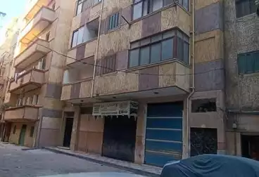 Building For sale - 3 rooms