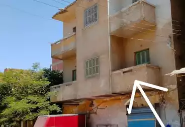 Building For sale - 3 rooms