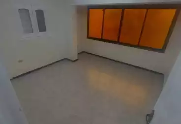 عقارات للبيع - 3 غرف - بالدور 1