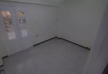 عقارات للبيع - 3 غرف - بالدور 1