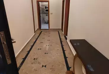 Furnished Apartment For sale - 3 rooms - floor 9