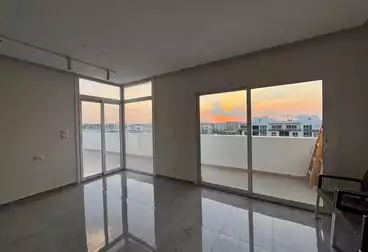 بنتهاوس للبيع - 3 غرف - بالدور 3