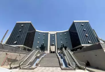 مكاتب للإيجار - 1 غرف - بالدور 4