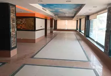 مقر إداري للإيجار - 7 غرف - بالدور 1