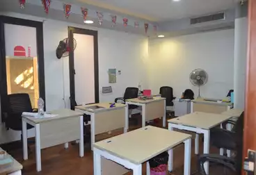 مكاتب للإيجار - 1 غرف - بالدور 1