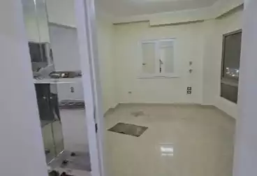 إداري للإيجار - 2 غرف - بالدور 3