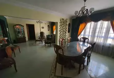 عقارات للإيجار - 3 غرف - بالدور 8