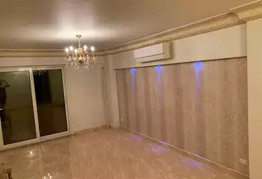 شقق للبيع - 3 غرف - بالدور 8