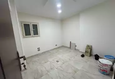 شقق للبيع - 3 غرف - بالدور 1