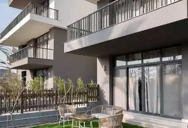 شقق للإيجار - 2 غرف - بالدور 0