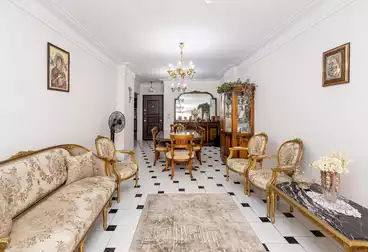 شقق للبيع - 3 غرف - بالدور 10