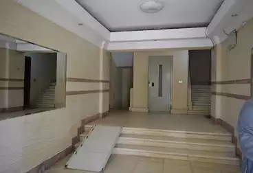 Apartments For sale - 2 rooms - floor 5