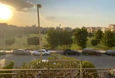 Apartments For sale - 3 rooms - floor 1