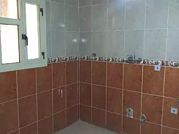 شقق للبيع - 2 غرف - بالدور 1