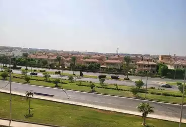 شقق للبيع - 3 غرف - بالدور 1