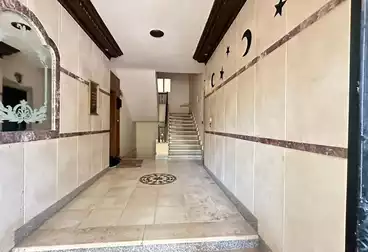 شقق للبيع - 3 غرف - بالدور 1