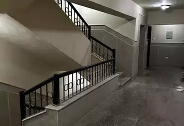 Apartments For sale - 3 rooms - floor 2