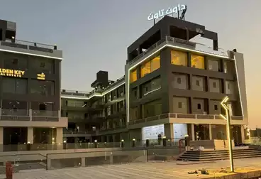 عيادات للبيع - 2 غرف - بالدور 3