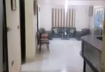 طبي للإيجار - 2 غرف - بالدور 3