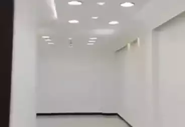 Apartments For sale - 3 rooms - floor 1