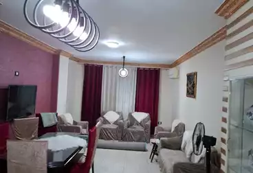 Furnished Apartment For rent - 3 rooms - floor 10