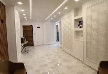 Apartments For sale - 3 rooms - floor 1