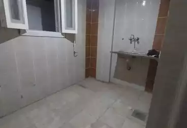 Apartments For sale - 3 rooms - floor 1