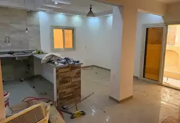 دوبلكس بحديقة للبيع - 4 غرف - بالدور 0