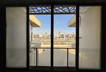 فلل للبيع - 5 غرف