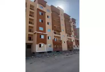 شقق للبيع - 3 غرف - بالدور 1