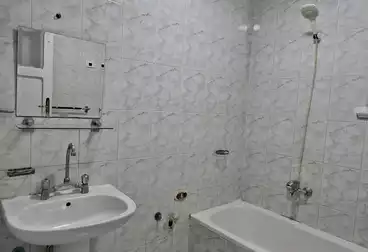 شقق للبيع - 2 غرف - بالدور 1