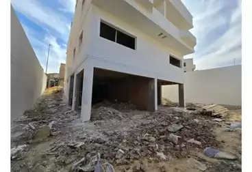 توين هاوس للبيع - 4 غرف