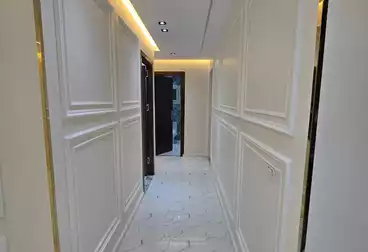 Apartments For sale - 2 rooms - floor 3