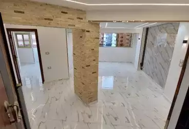 عقارات للبيع - 3 غرف - بالدور 2