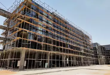 مكاتب للإيجار - 4 غرف - بالدور 1