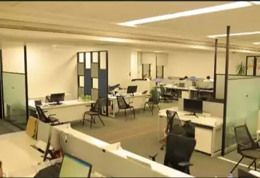 إداري للإيجار - 8 غرف - بالدور 1