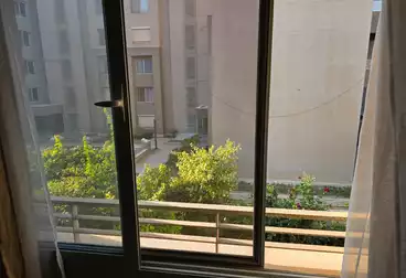 ستوديو للإيجار - 1 غرف - بالدور 2