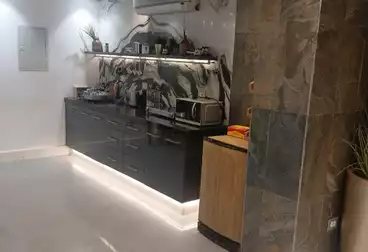 مقر إداري للبيع - 5 غرف - بالدور 1