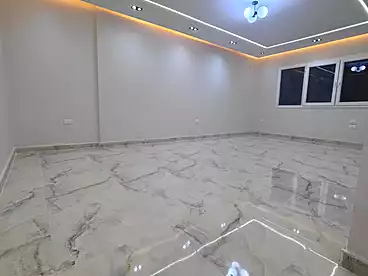 Apartments For sale - 2 rooms - floor 4