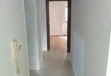 Apartments For sale - 3 rooms - floor 2