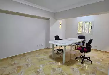 مقر إداري للإيجار - 3 غرف - بالدور 1