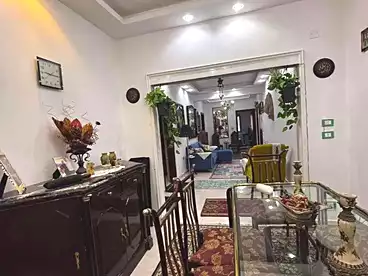 عقارات للبيع - 6 غرف - بالدور 2